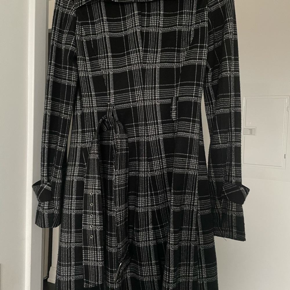 Le Chateau Belted Plaid Coat - Picture 2 of 11